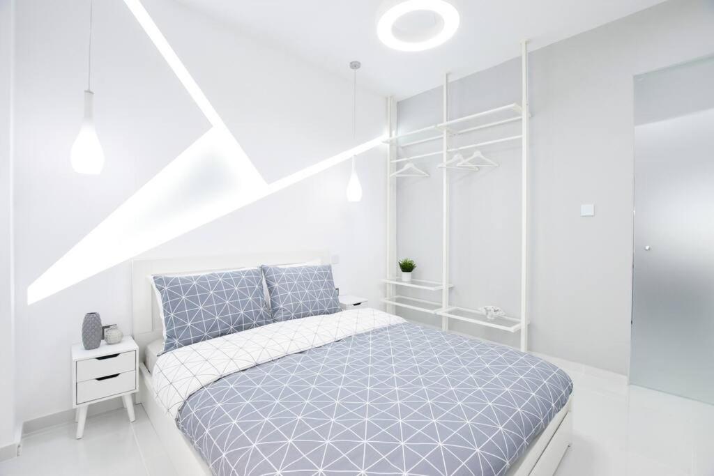 Cozy Two-Bedroom Apartment In Athens Piraeus Ngoại thất bức ảnh